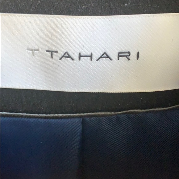TAHARI WOOL AND LEATHER BLACK COAT SIZE 12 - Picture 3 of 7
